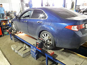Сход-развал Acura TSX: фото работ автосервиса ДжапСервис в Москве №2 Сход-развал Acura TSX: фото работ автосервиса ДжапСервис в Москве №2