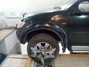 Сход-развал Mitsubishi L200: фото работ автосервиса ДжапСервис в Москве №2 Сход-развал Mitsubishi L200: фото работ автосервиса ДжапСервис в Москве №2