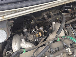 Замена масла в АКПП Suzuki Wagon R: фото работ автосервиса ДжапСервис в Москве №1 Замена масла в АКПП Suzuki Wagon R: фото работ автосервиса ДжапСервис в Москве №1